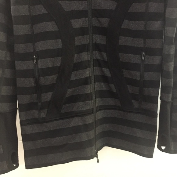 🛑 SOLD LULULEMON In Stride Zip Up Jacket - Picture 6 of 16